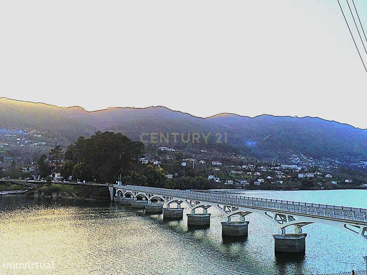 Propriedade única no geres , duas casas com acesso ao rio (No rio Cald-32