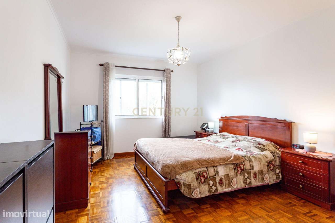 Apartamento T1 pronto a habitar-12