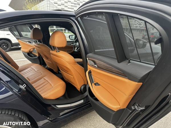 BMW Seria 5 530e iPerformance Aut. Luxury Line - 12