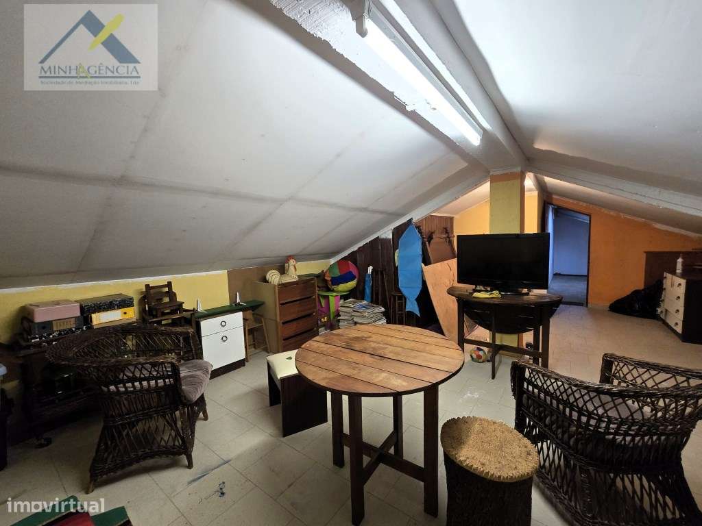 Apartamento Duplex de 6 assoalhadas em Setúbal-24