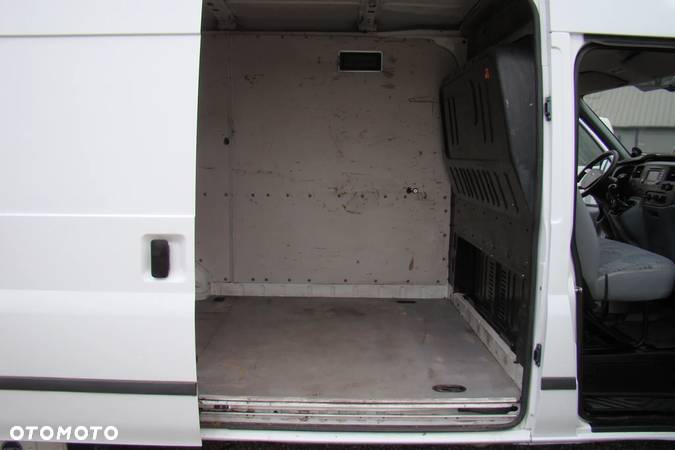 Ford Transit - 18