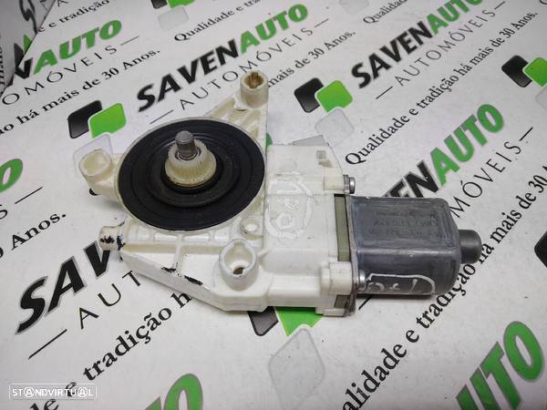 Motor Elevador Frente Esquerdo Mercedes-Benz A-Class (W176) - 1