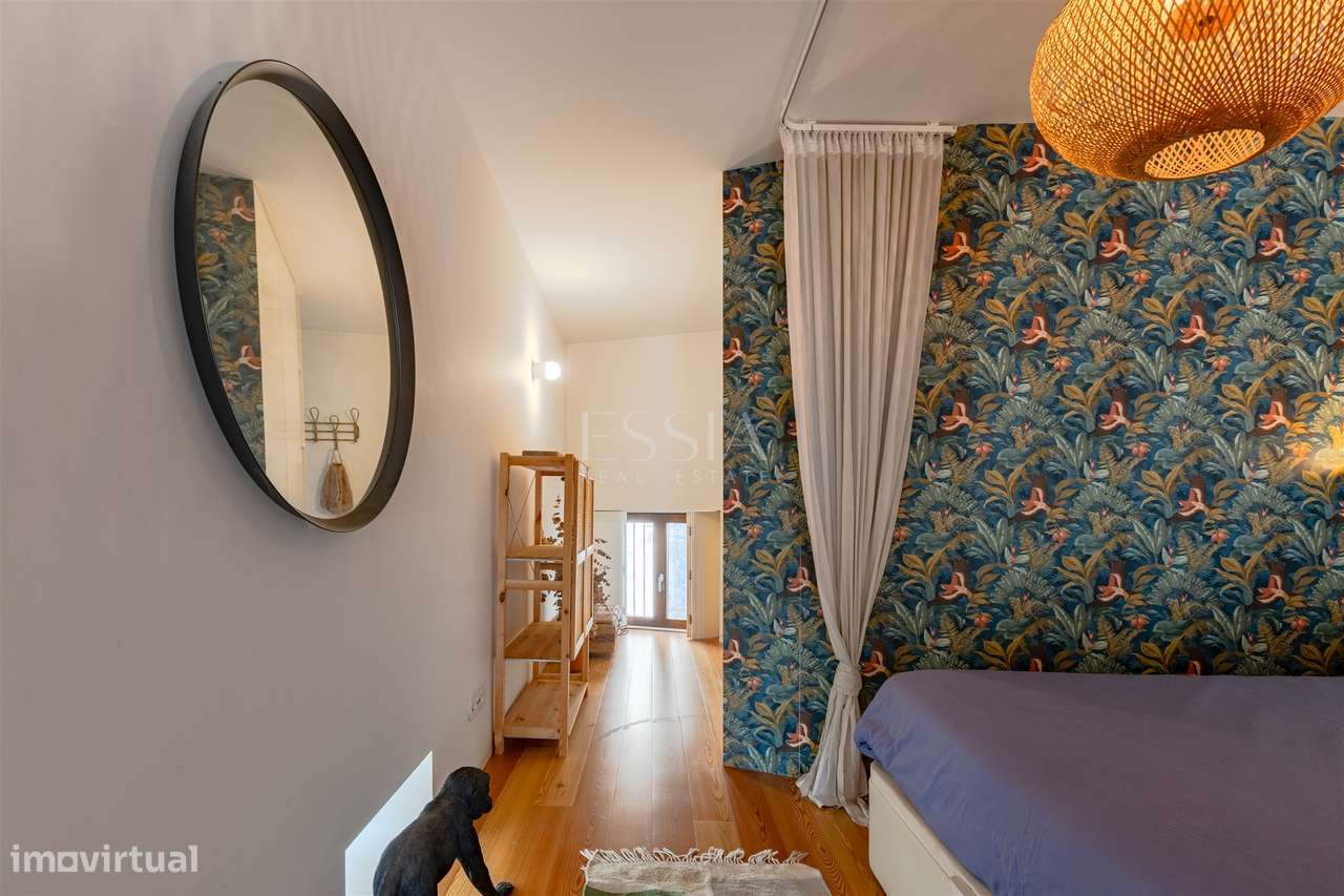 Apartamento T1 com Vista Rio na Alfândega do Porto-18