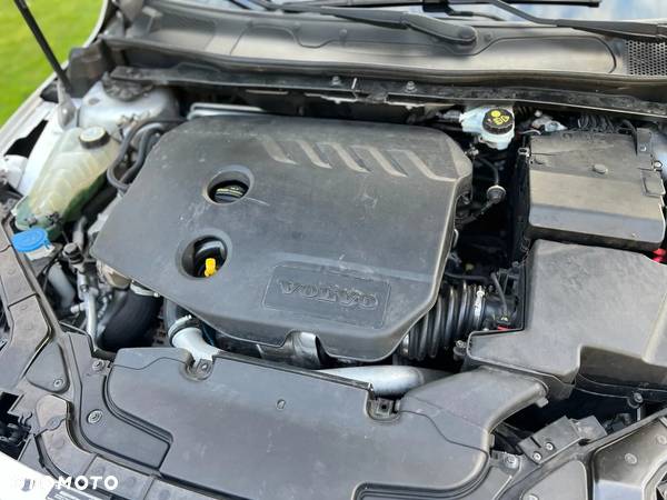 Volvo V40 CC D2 Base - 22