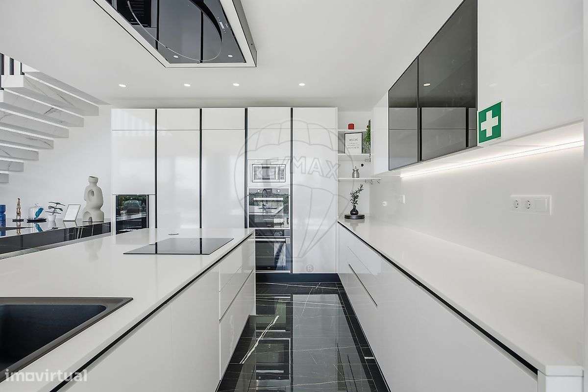 Moradia T5 para venda-13