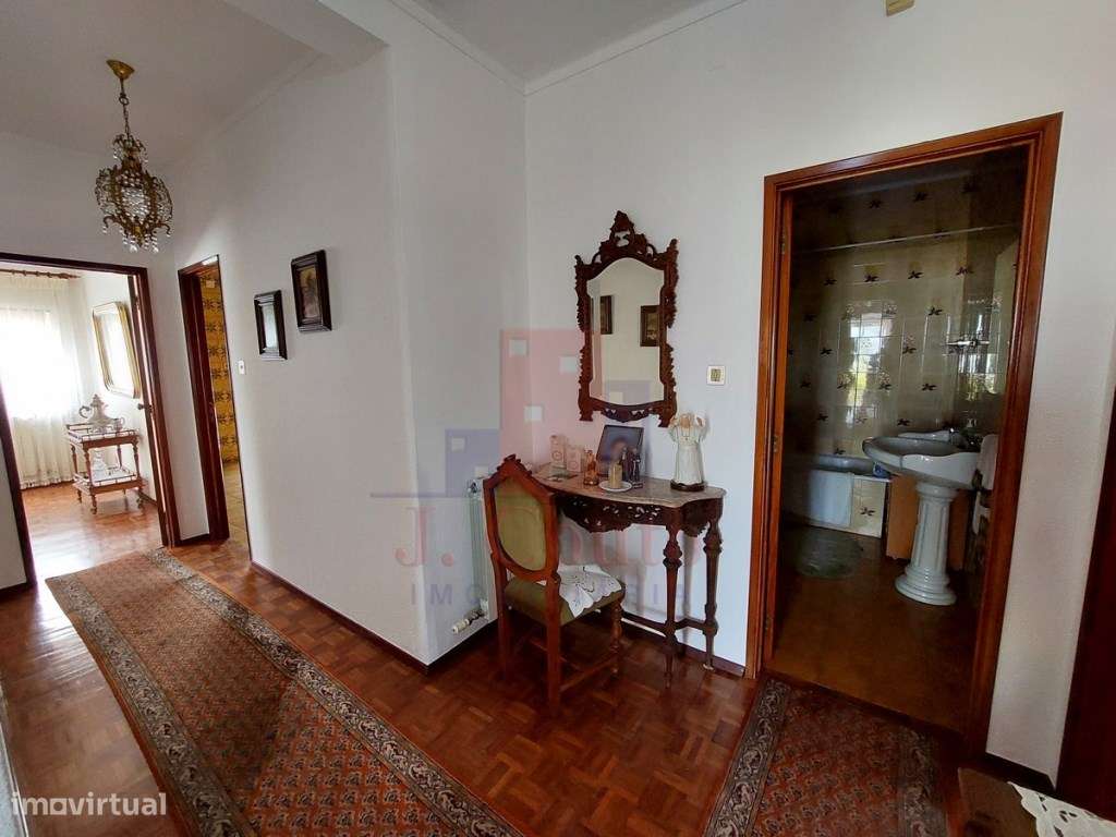 Prédio com 7 apartamentos no centro de Caldas da Rainha-6