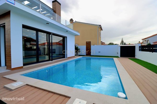 Luxuosa moradia isolada de 5 assoalhadas com excelentes áreas - piscin-43