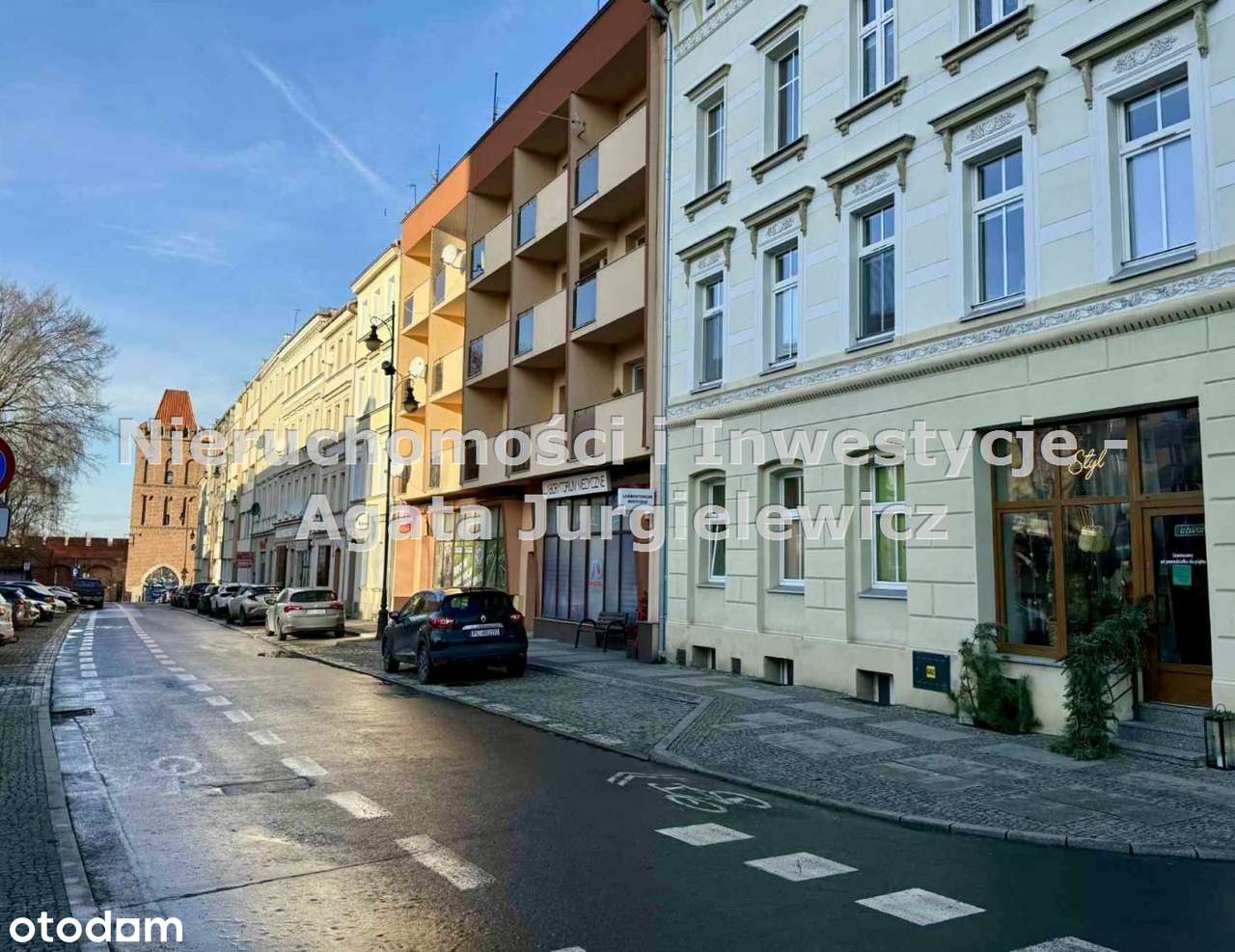 Przestronne M2 z balkonem; do częśiowego remontu!-0