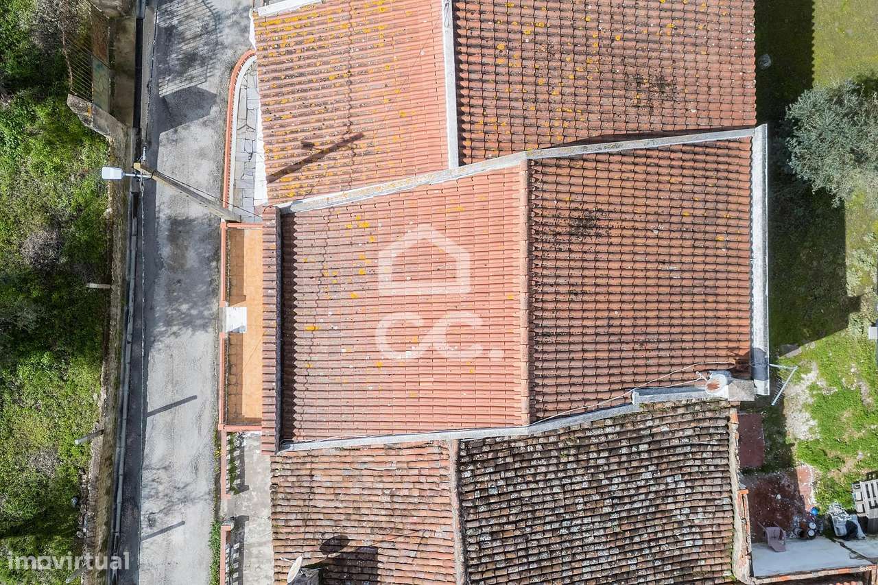 Moradia T2 de Rés do Chão c/ Terreno de 347 m² | S. Miguel de Machede,-30