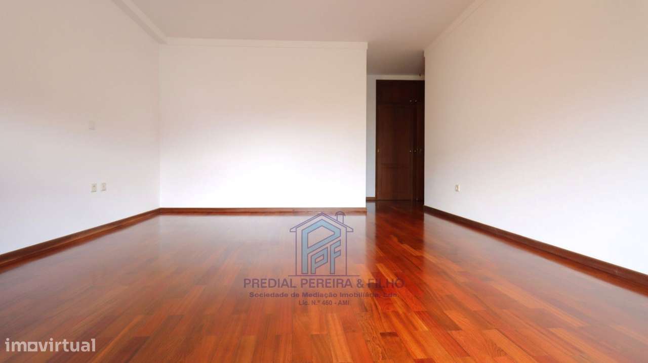 Apartamento Espaçoso T3 - Rio Tinto / Venda Nova-23
