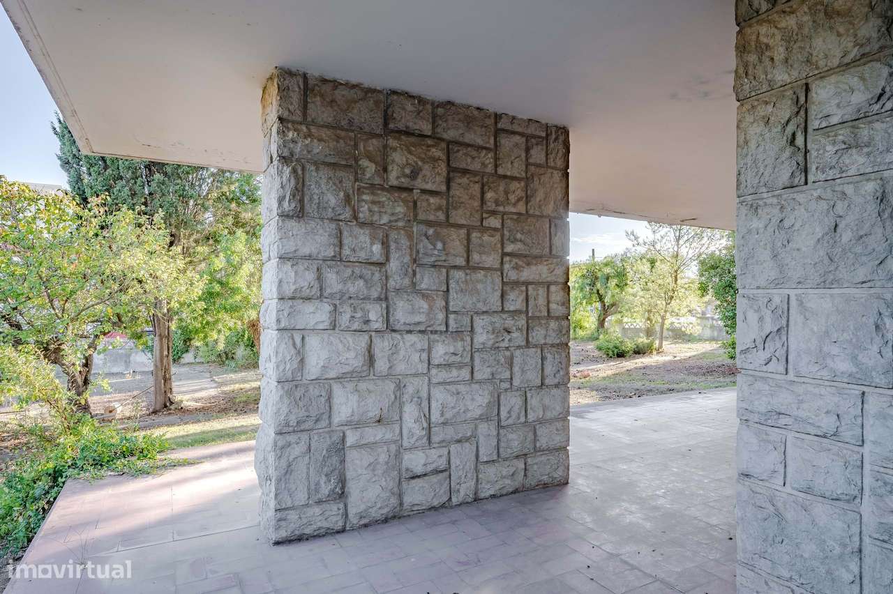 Moradia espaçosa em Carcavelos, junto à estação e à praia-8