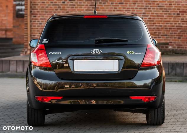 Kia Ceed 1.6 CRDi 90 ISG Vision - 11