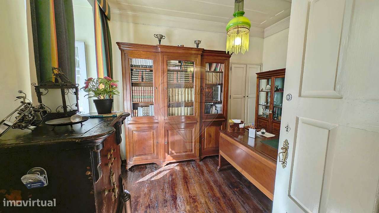 Moradia T4 para venda-8