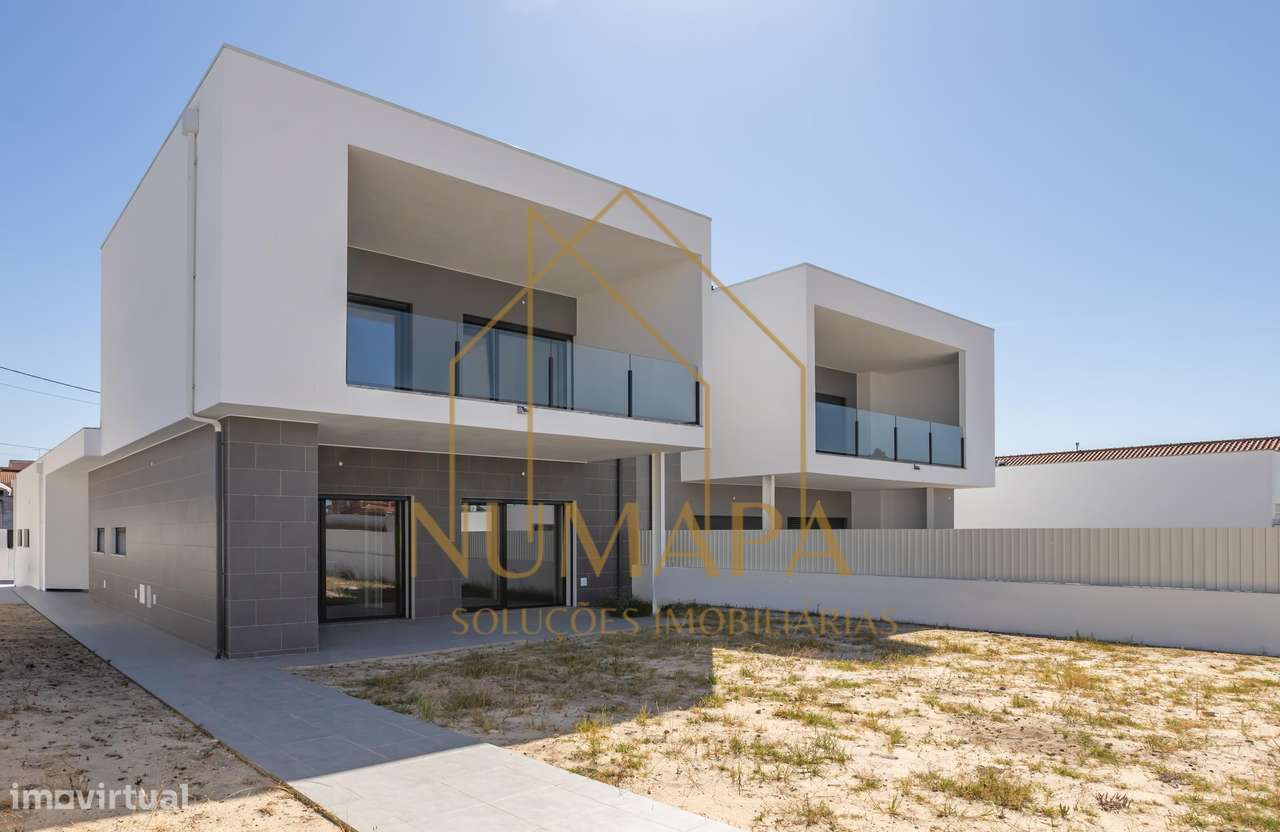 Moradia Nova T4 em Fernão Ferro - Grande imagem: 3/37