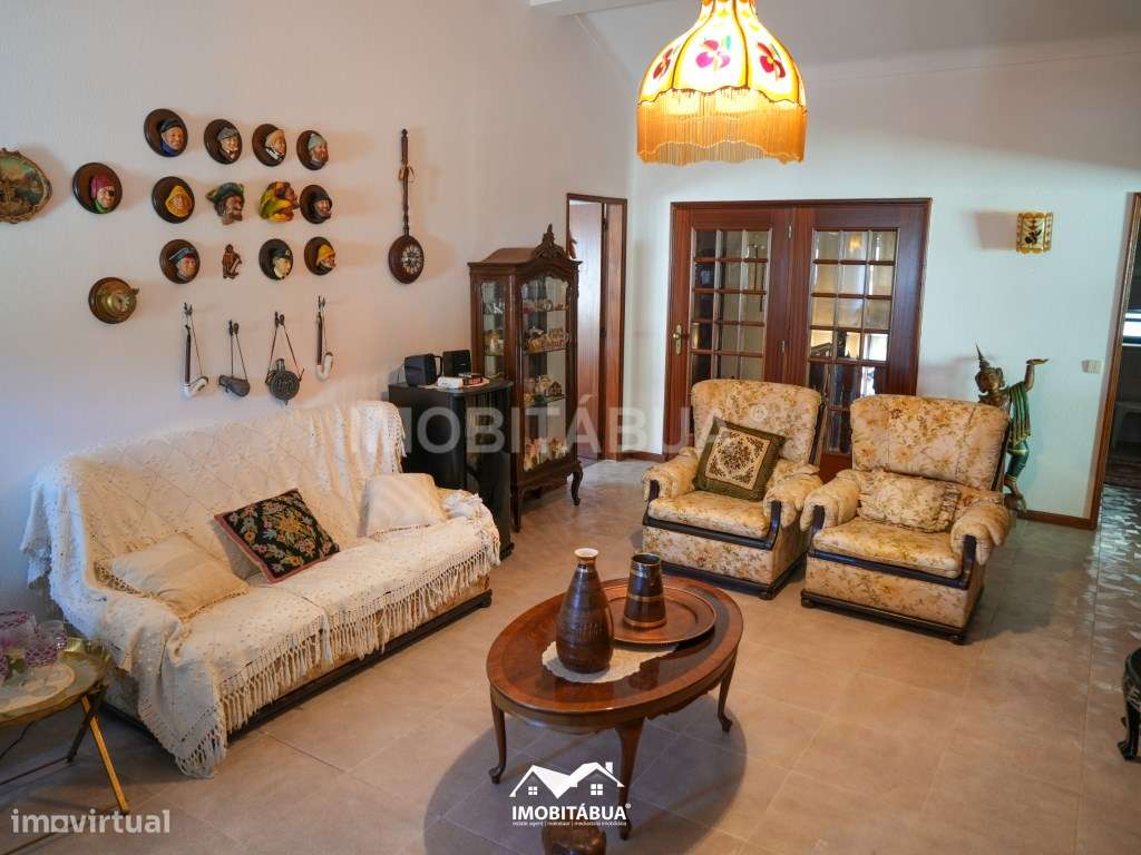 Moradia T5 com Piscina (Jacuzzi Integrado), Jardim e Churrasqueira-18