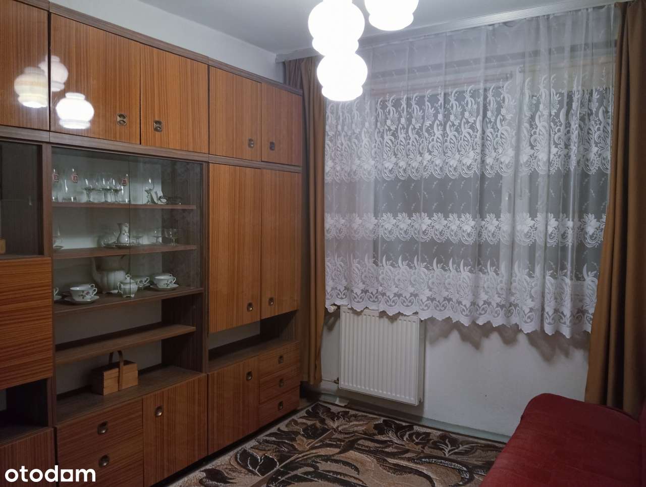 *Trzy pokoje, układ dwustronny, kameralny blok*-4