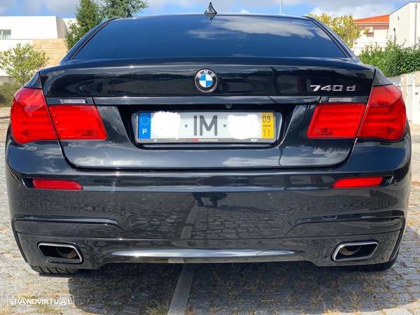 BMW 740 d Pack M - 4