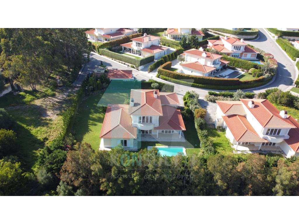 Moradia de luxo T4 com piscina no prestigiado condomínio fechado da...-37