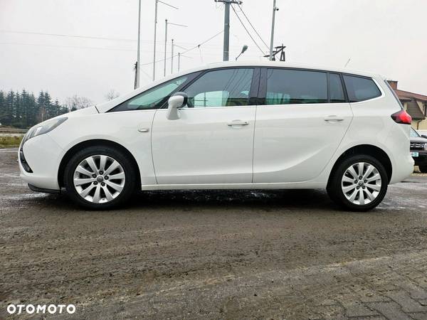 Opel Zafira 1.6 T Plus S&S - 9