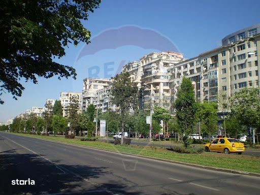 Duplex Apartament 4 camere de închiriat în zona Unirii