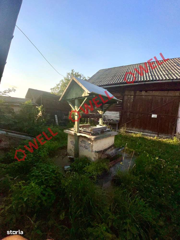 Casă familială de vânzare în Turia, necesită renovare - Imagine principală: 5/15