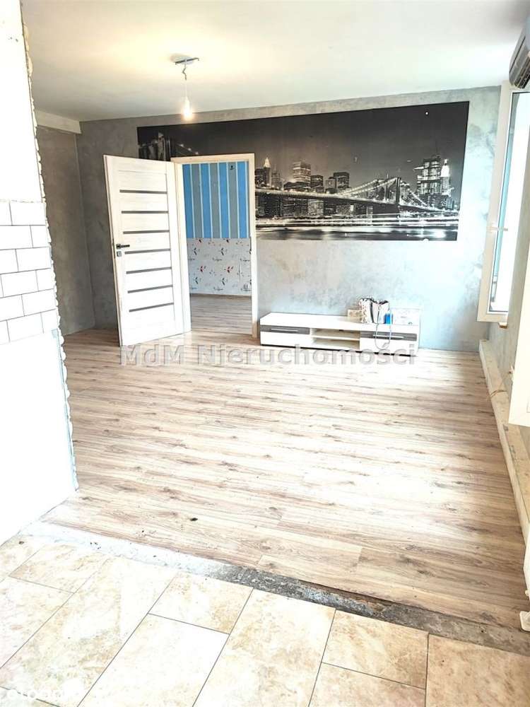 Mieszkanie z potencjałem w dostępnej cenie !!!-3