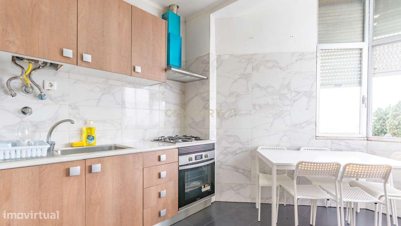 Apartamento T2 em Odivelas, Póvoa de Santo Adrião-7