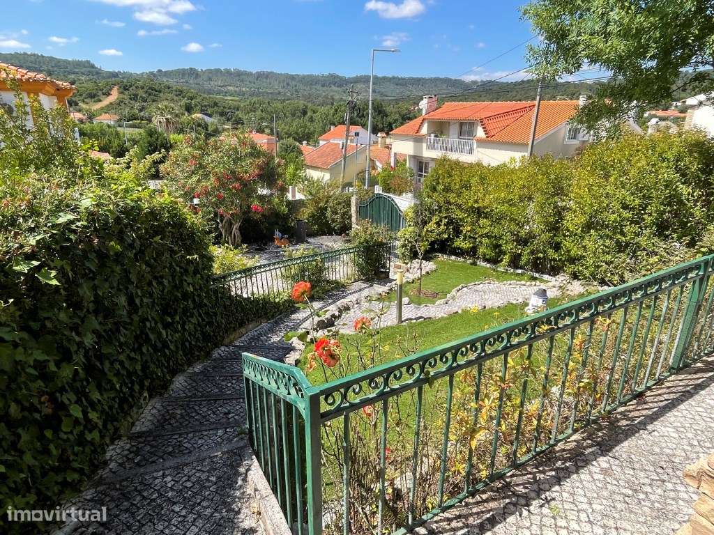 Moradia T4 com piscina e jardim, na Aldeia Grande, Setúbal-52