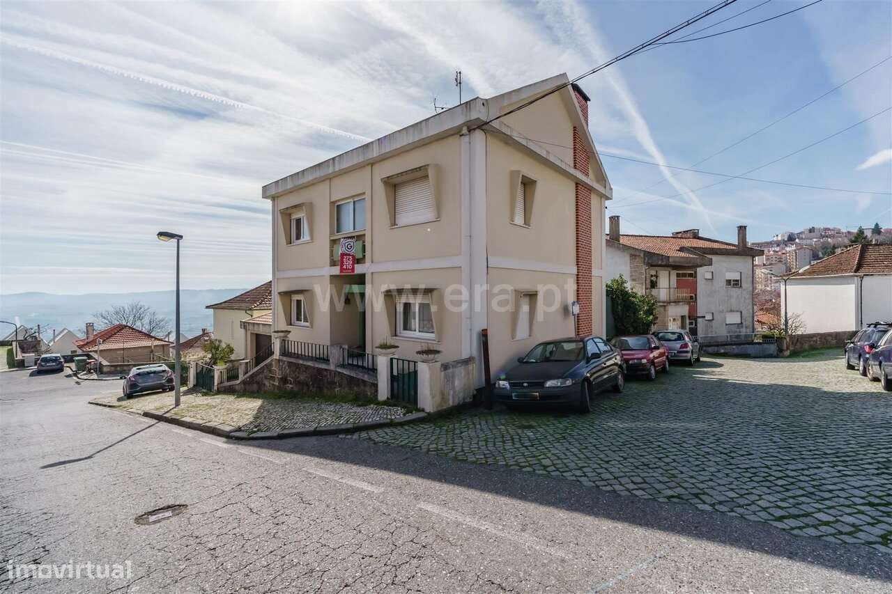 Moradia Isolada T4 / Covilhã, Covilhã - Grande imagem: 2/20