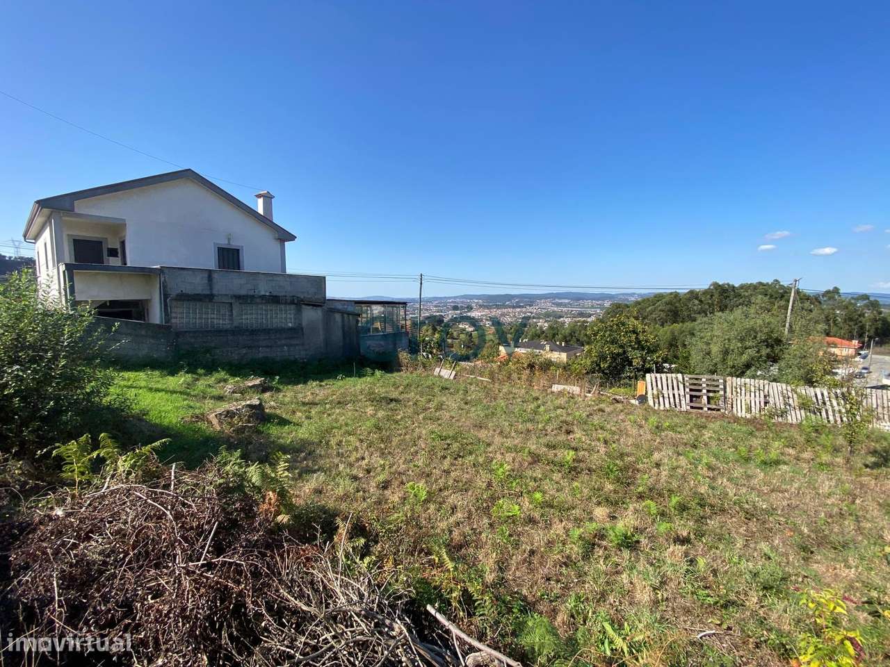 Lote de Terreno com 600 m² em Roriz – Santo Tirso-2