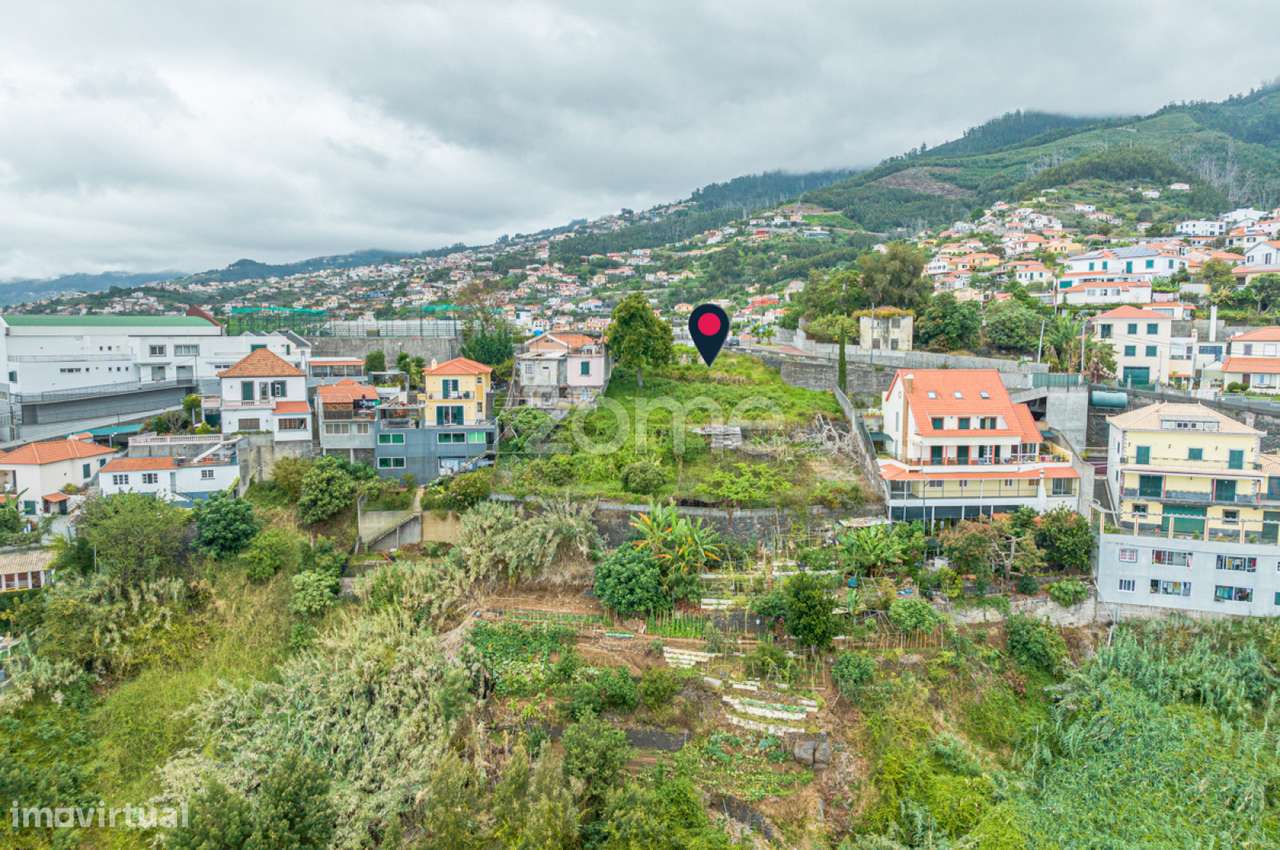 Terreno Urbano localizado em São Roque- Funchal - Grande imagem: 1/19