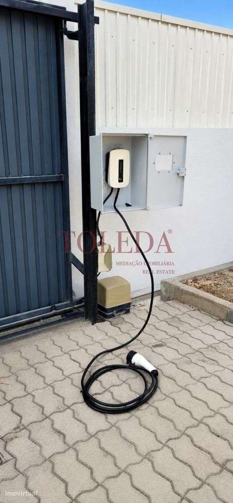 Moradia Isolada T5 com lote de 850m2-26