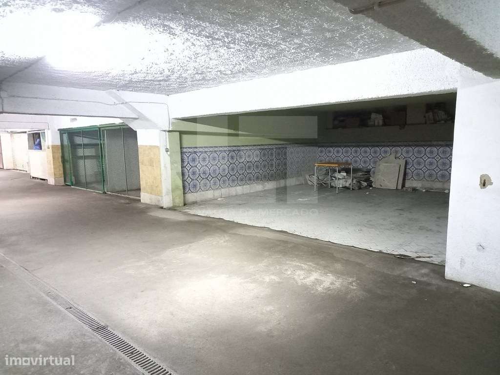 APARTAMENTO DUPLEX T3 - COSTA DA CAPARICA, 300 M DA PRAIA-40
