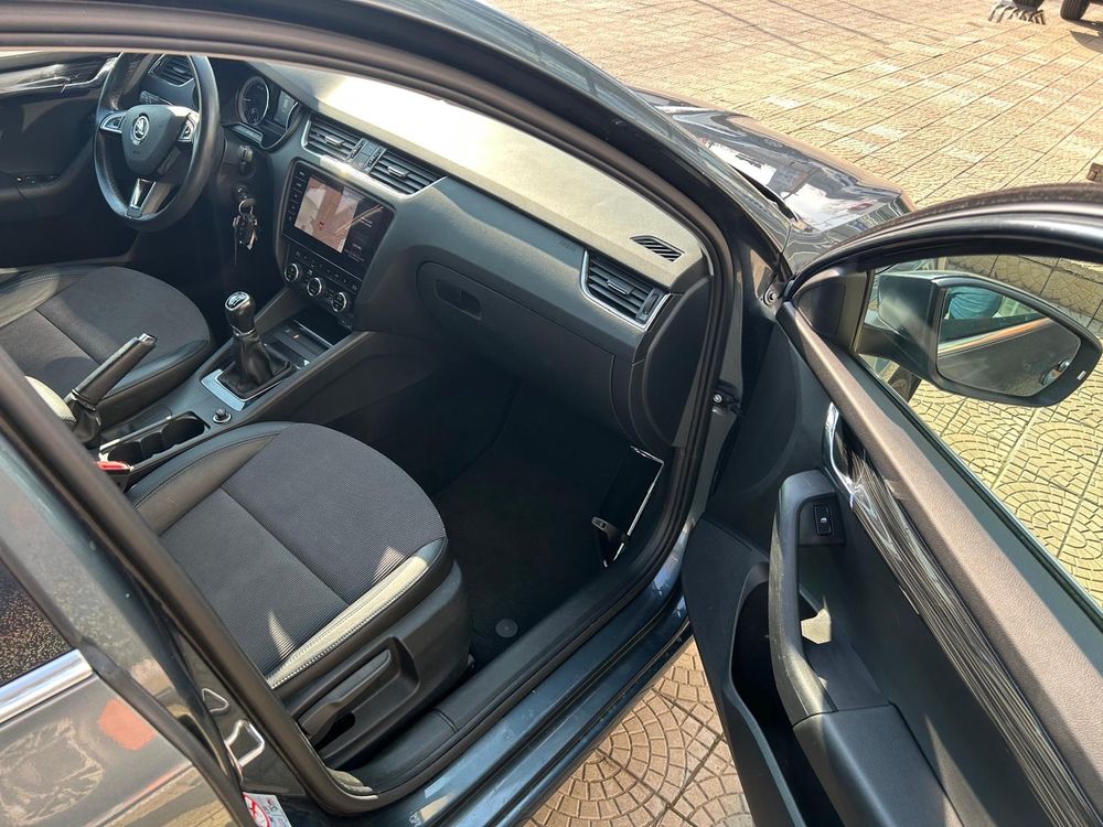 Skoda Octavia - foto 9