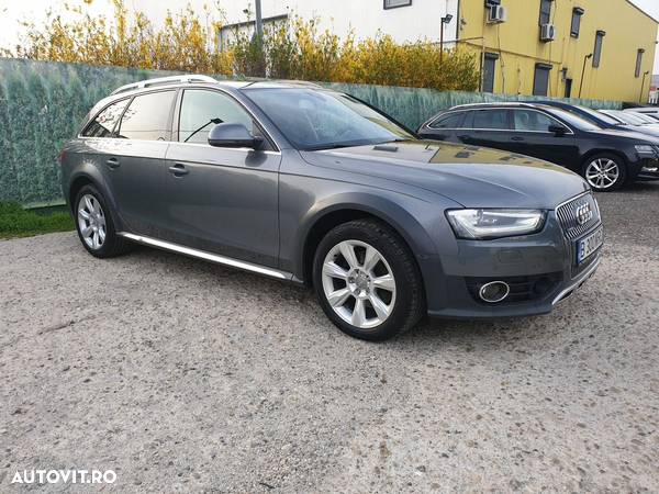 Audi A4 Allroad - 32