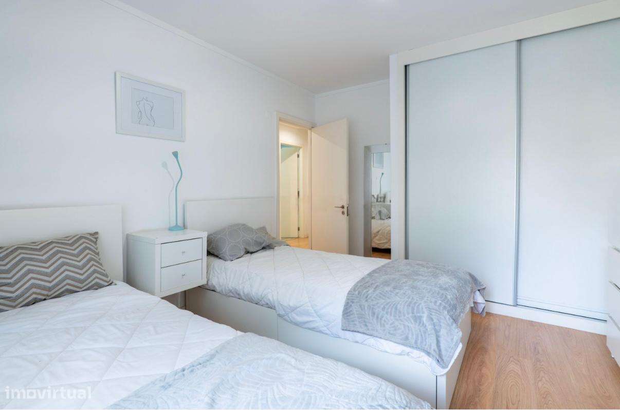 Apartamento T3 Renovado no coração de Matosinhos-4