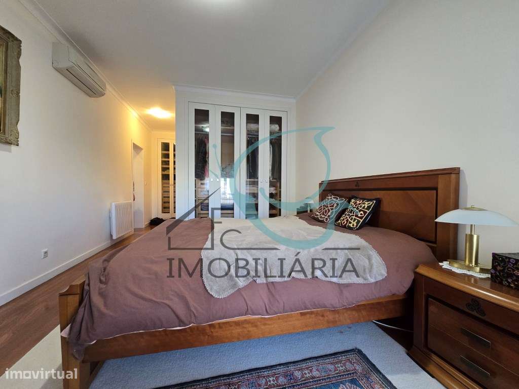 EXCLUSIVO - EXCELENTE APARTAMENTO DUPLEX DE 5 ASSOALHADAS, COM GARA...-30