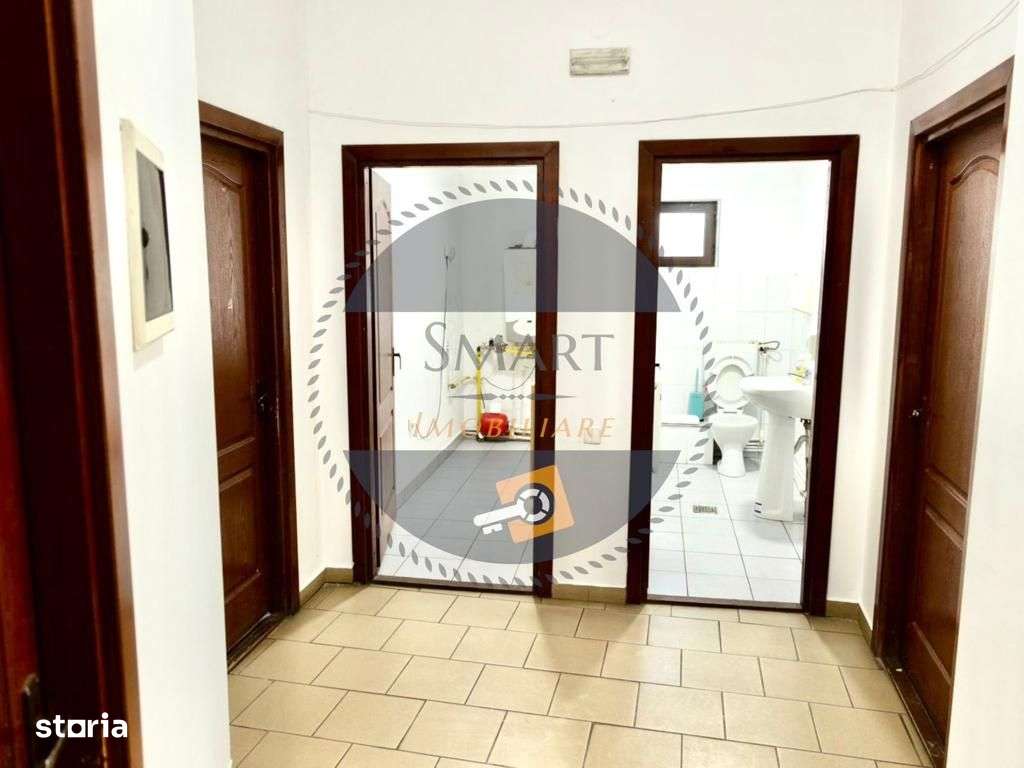 De Închiriat / Vânzare - Imagine principală: 3/19