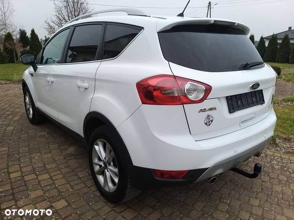 Ford Kuga - 10