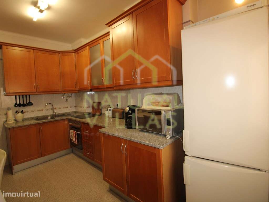 Apartamento T2 em Excelente Conservação, Laranjeiro, Almada - Grande imagem: 3/11