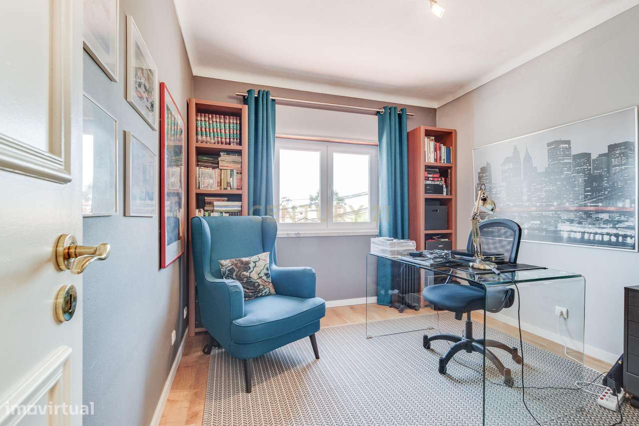 MORADIA T4 COM JARDIM E GARAGEM-31