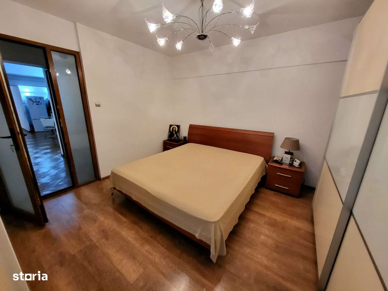 4 camere Centrul Bloc PESCĂRUȘ pret 205000 euro-15