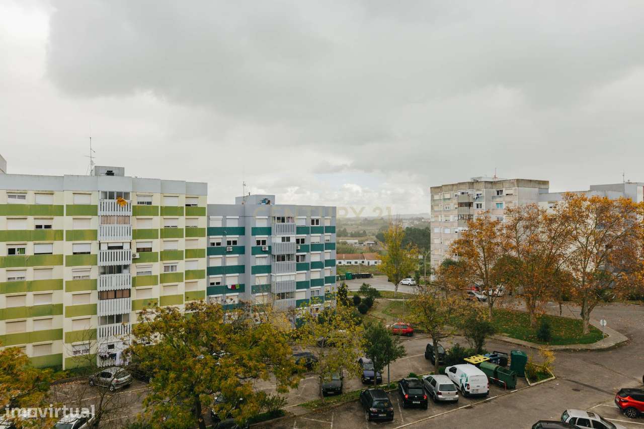 Apartamento T4 à venda no Barreiro-21