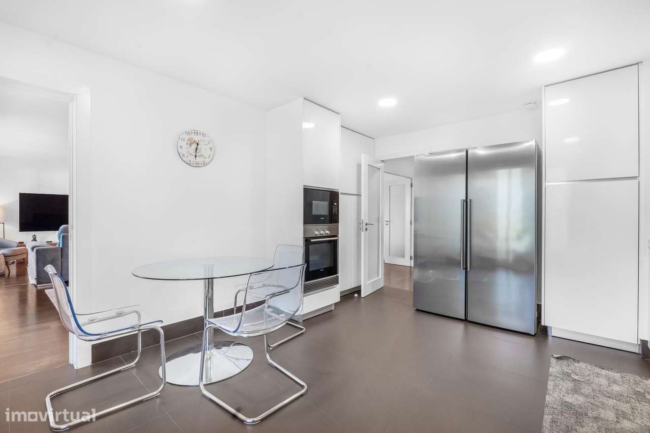 Apartamento T5 + 1 com piscina, Bairro da Martinha, Cascais-11