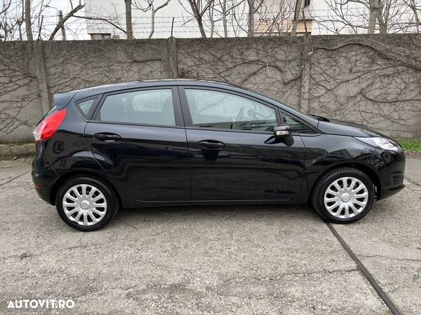 Ford Fiesta 1.25 Trend - 13