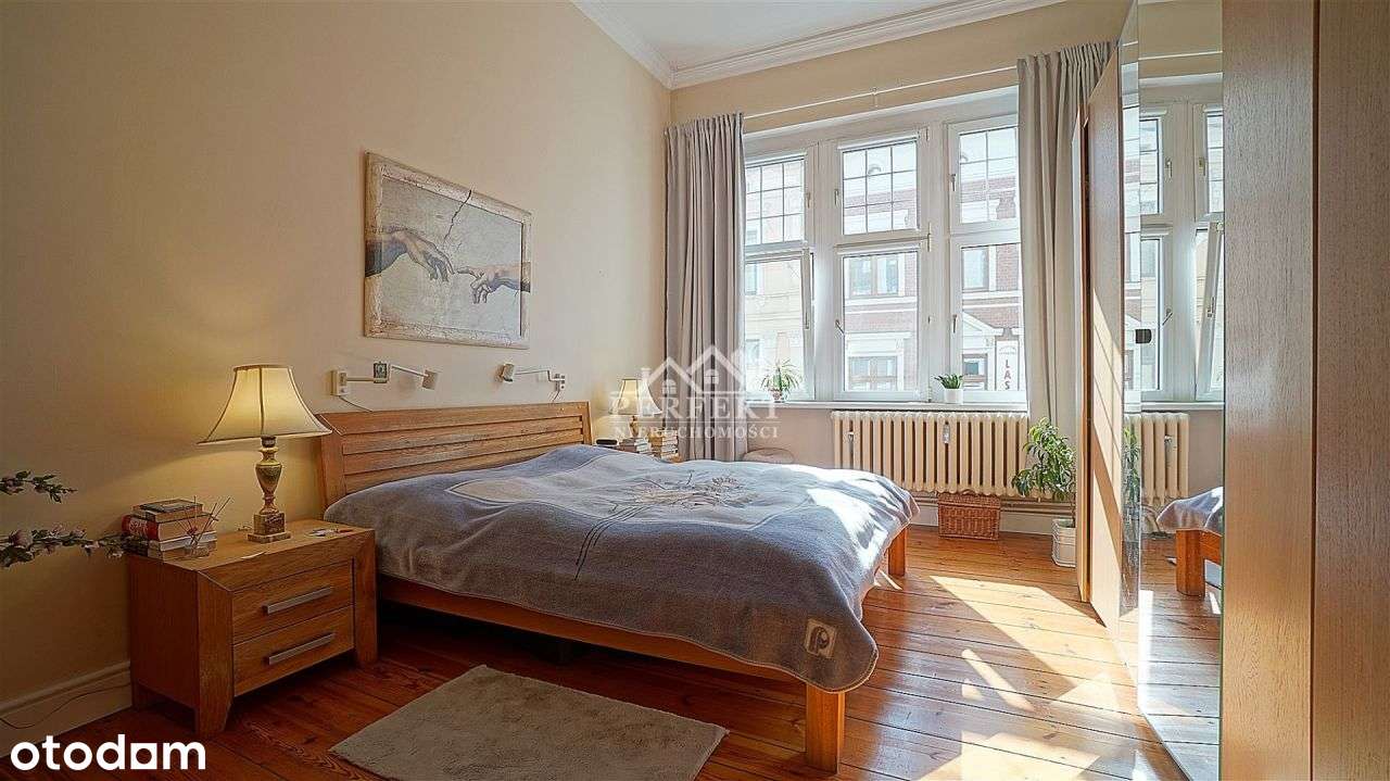 Deptak ~ dochodowa kamienica przy Królowej Jadwigi-17