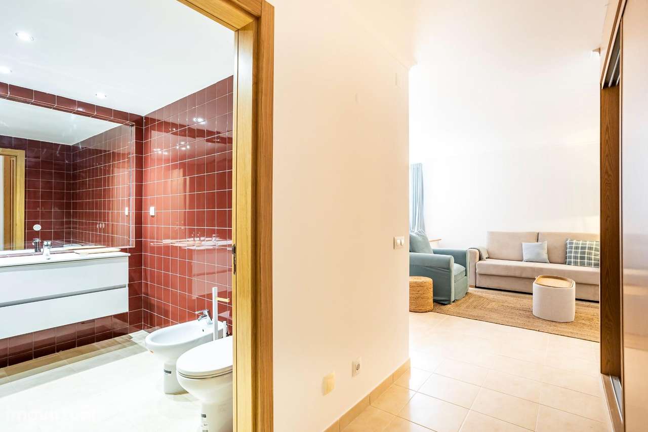 Moradia Geminada T2+1 em Condomínio de Luxo no Algarve-28