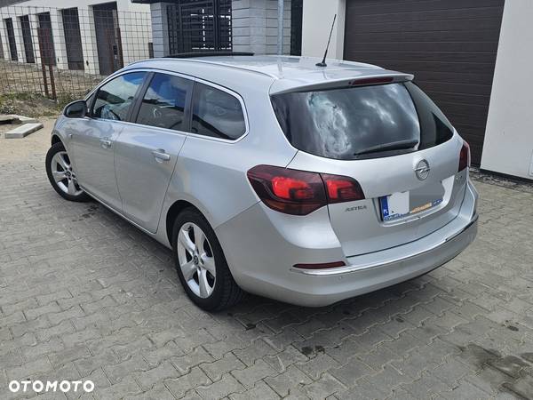 Opel Astra IV 1.7 CDTI Cosmo - 6