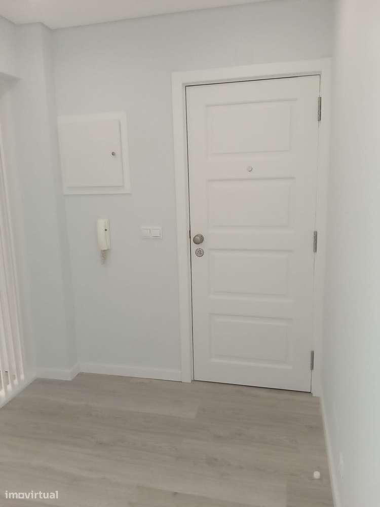 Apartamento T3 totalmente renovado - Baixa de Faro - Grande imagem: 4/46