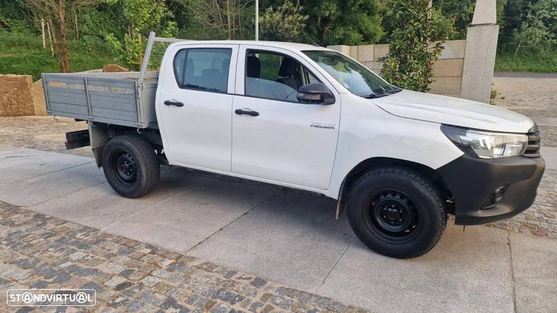 Toyota Hilux 2.4 D-4D 4WD Challenge - 4